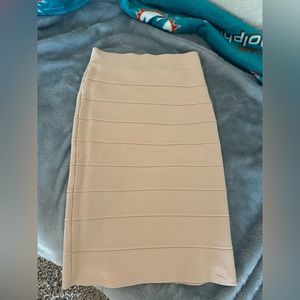 Midi skirt, cream BCBG MaxAzria